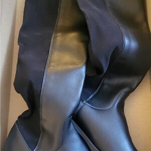 Clarks Black Leather Women's Boots with stretch